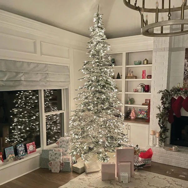 Fraser Hill Farm 9-ft Mountain Pine Pre-lit Flocked White Artificial Christmas Tree with Clear Incandescent Lights